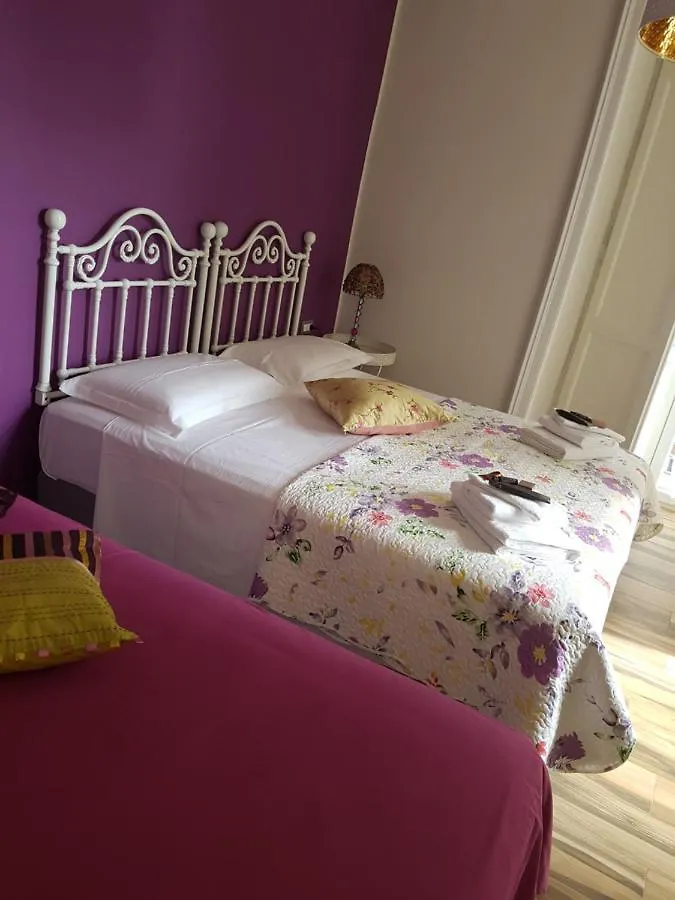 Città del sole b&b Napoli Couette-café Naples